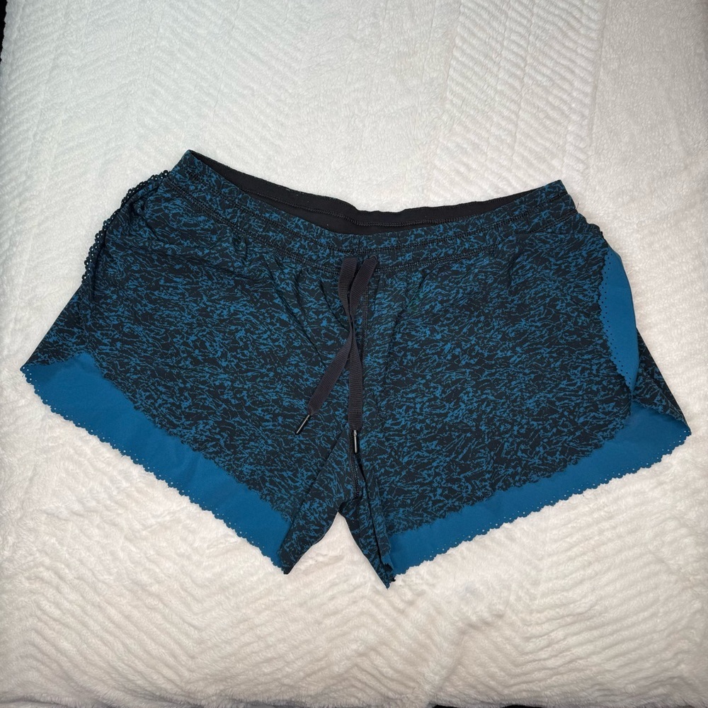 Lululemon Teal & Black Printed Running Shorts Size 8